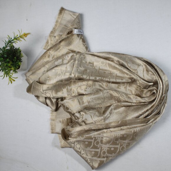 Dior Stole Shawl Wrap 65% Cashmere 35% Silk Light Golden Used - Picture 8 of 11